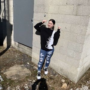 Meet your Posher, Trinity